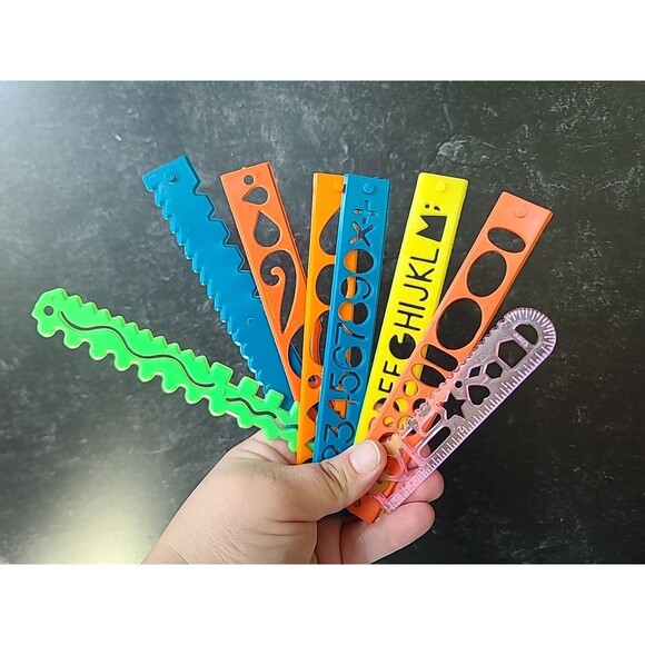 Vintage Kids Plastic Stencils - Picture 1 of 10